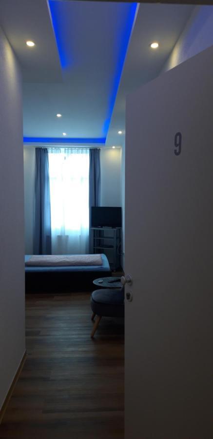 Trang Hotel Ращат Екстериор снимка