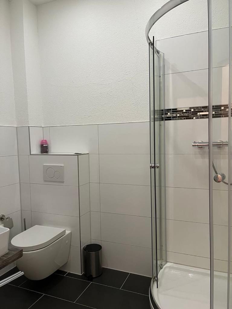 Trang Hotel Ращат Екстериор снимка