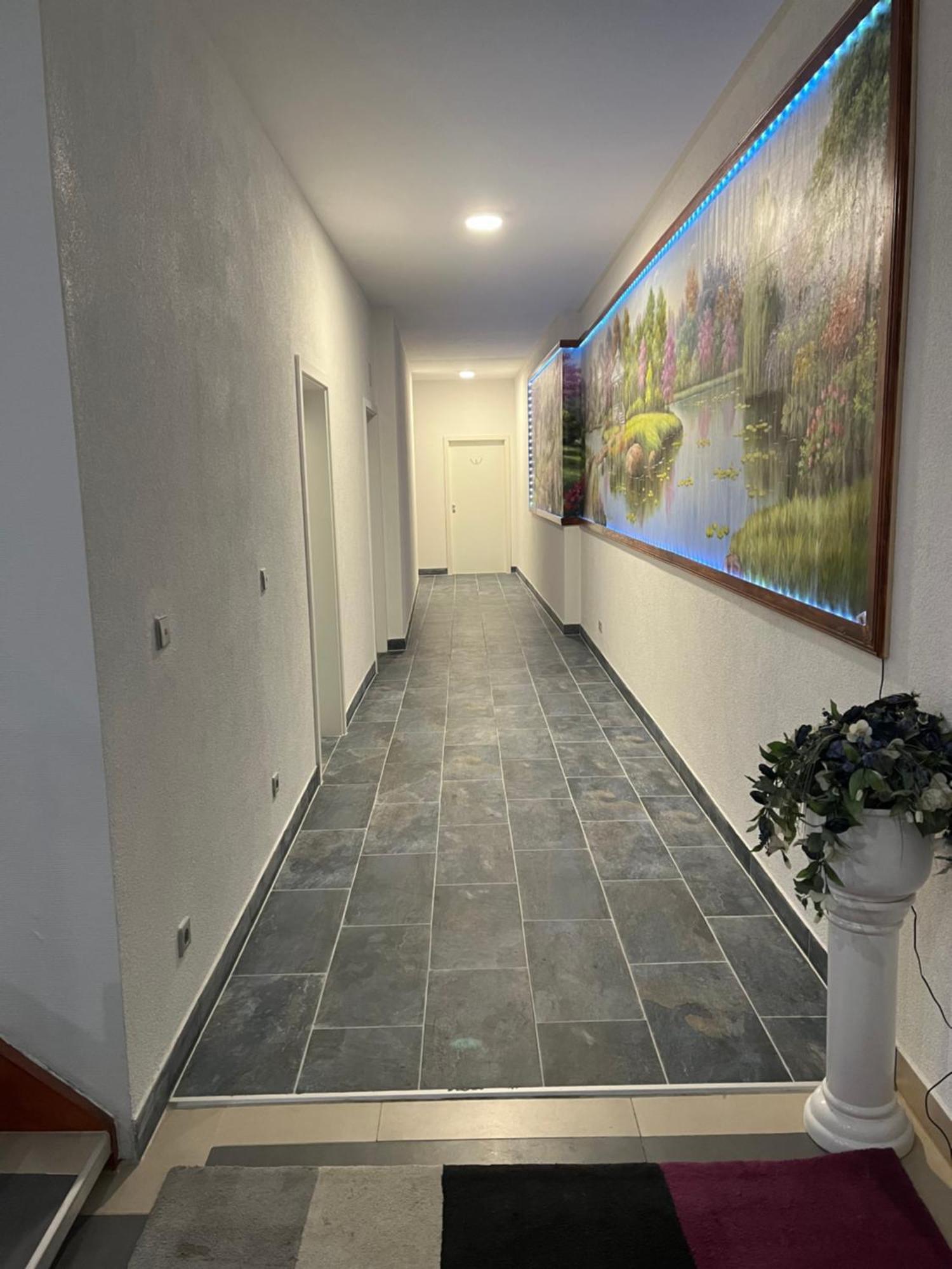 Trang Hotel Ращат Екстериор снимка